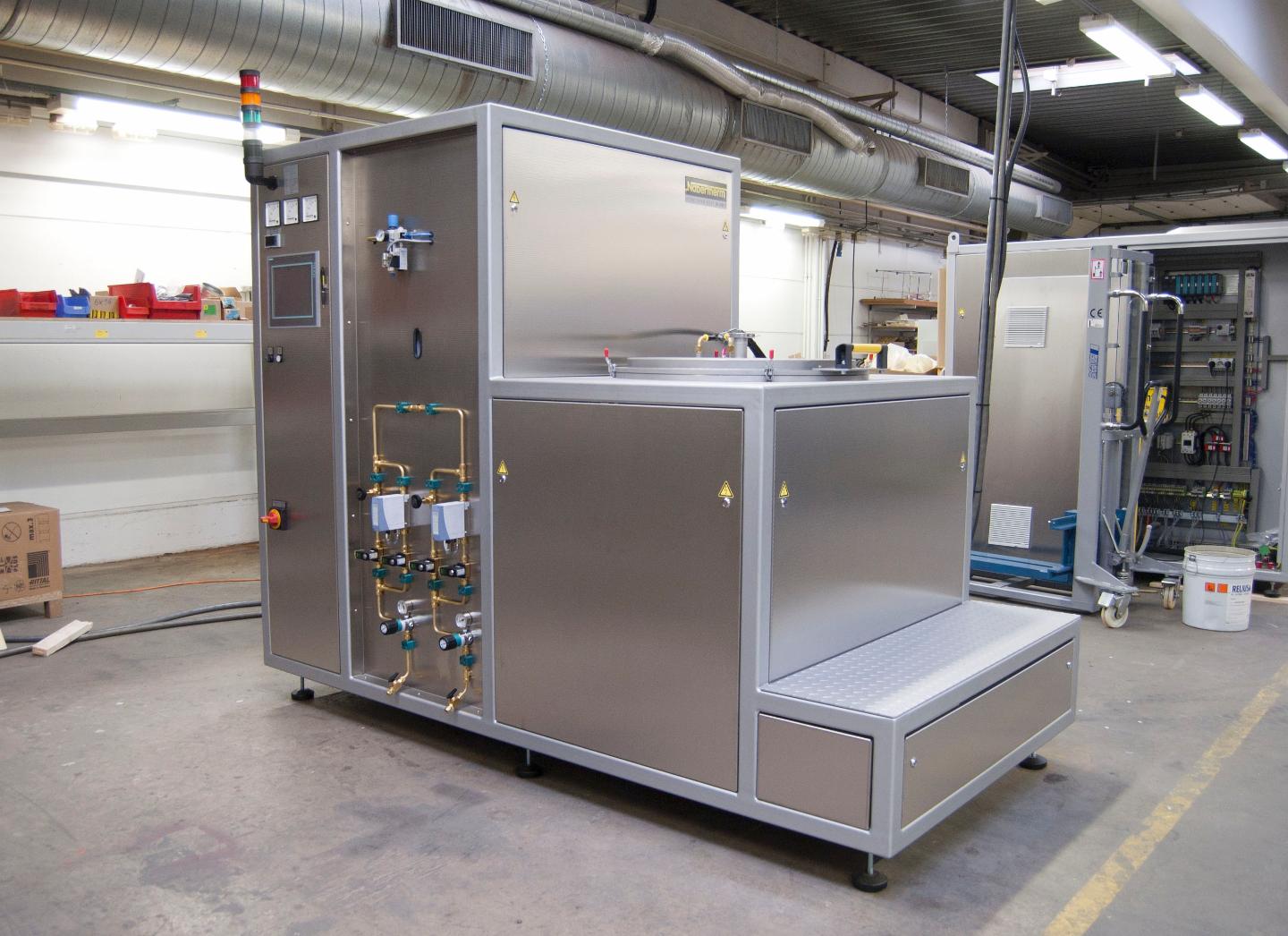 超高温井式冷壁气密罐式炉系统